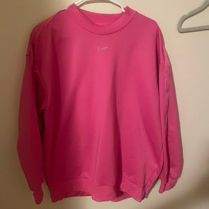 Nike sweatshirt wore once only